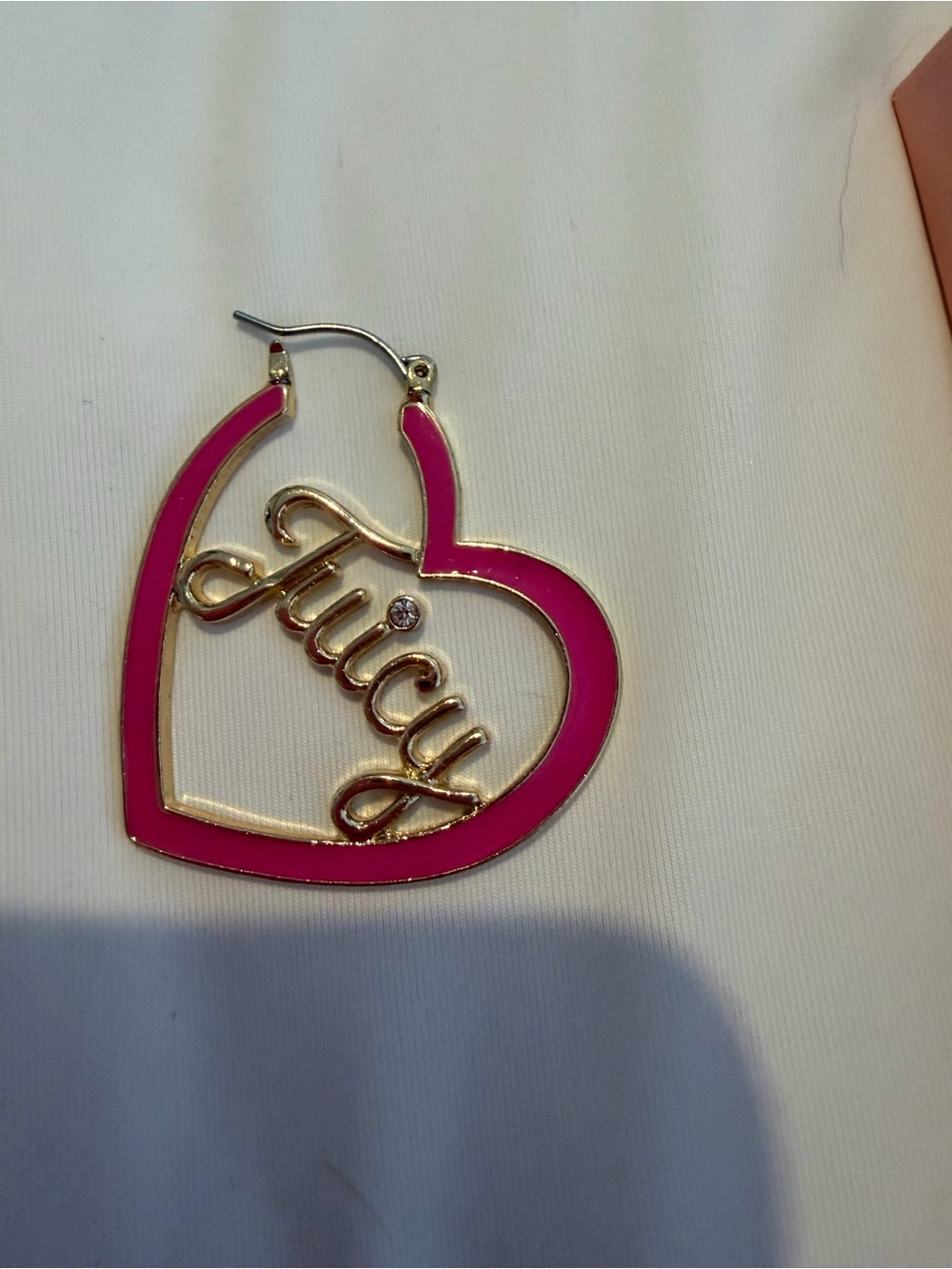 Juicy couture heart ❤️ earrings - Picture 2 of 2